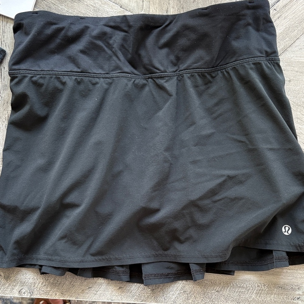 lululemon athletica Black Skirt skirt size 4